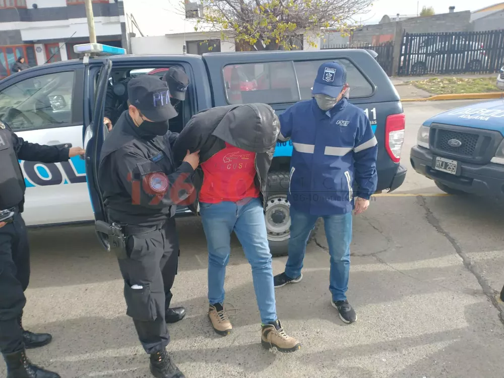 Detenido Droga encomienda