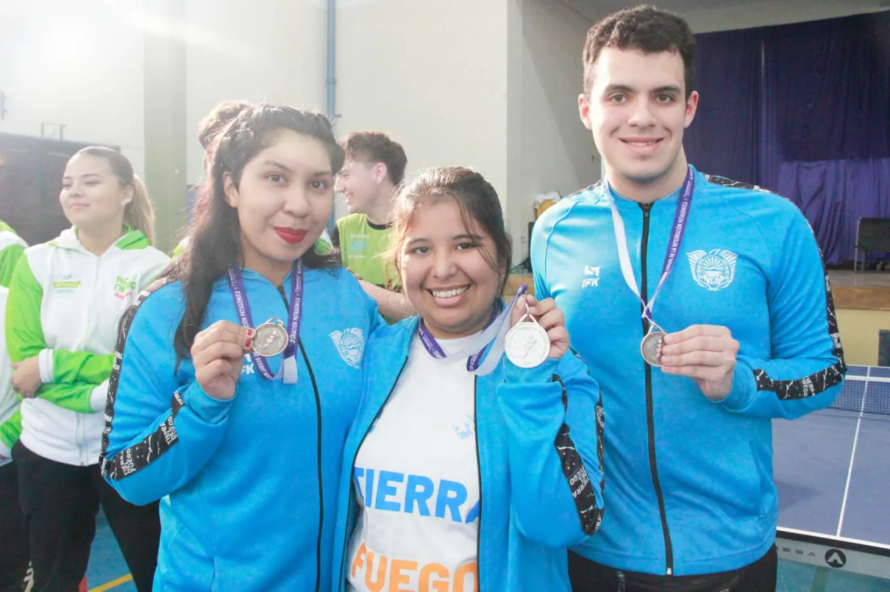 photo_5159403677516147545_y