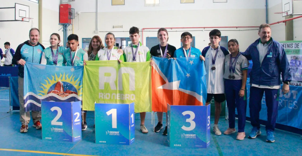 photo_5159403677516147544_y