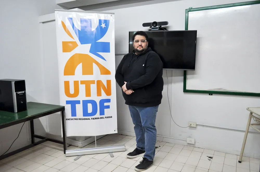 Egresado UTN}