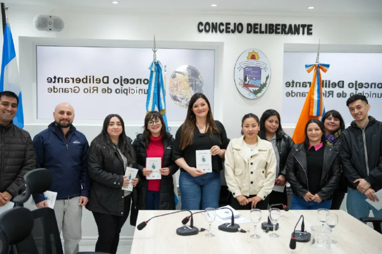 Zamora. Estudiantes del CENT 35