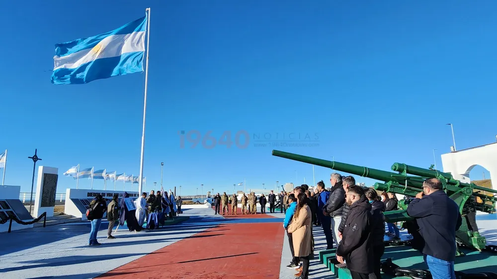 Homenaje soldado fueguino