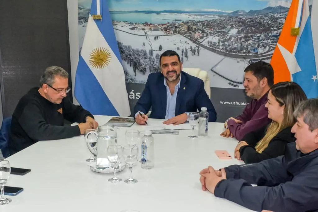 Vuoto ferroviario y portuario