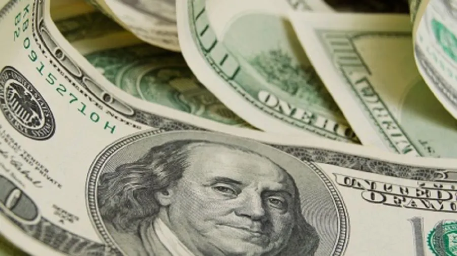 Dolar a
