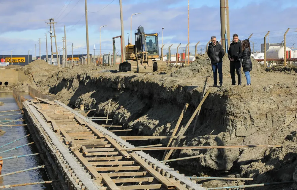 Entubado del Canal Islas Malvinas