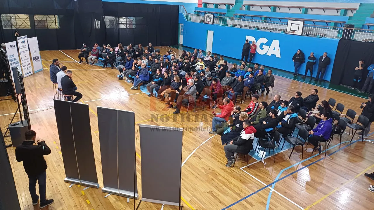 Lanzamiento Carrera DT Futsal (1)