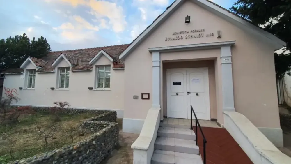 Biblioteca Popular 'Eduardo Schmidt'