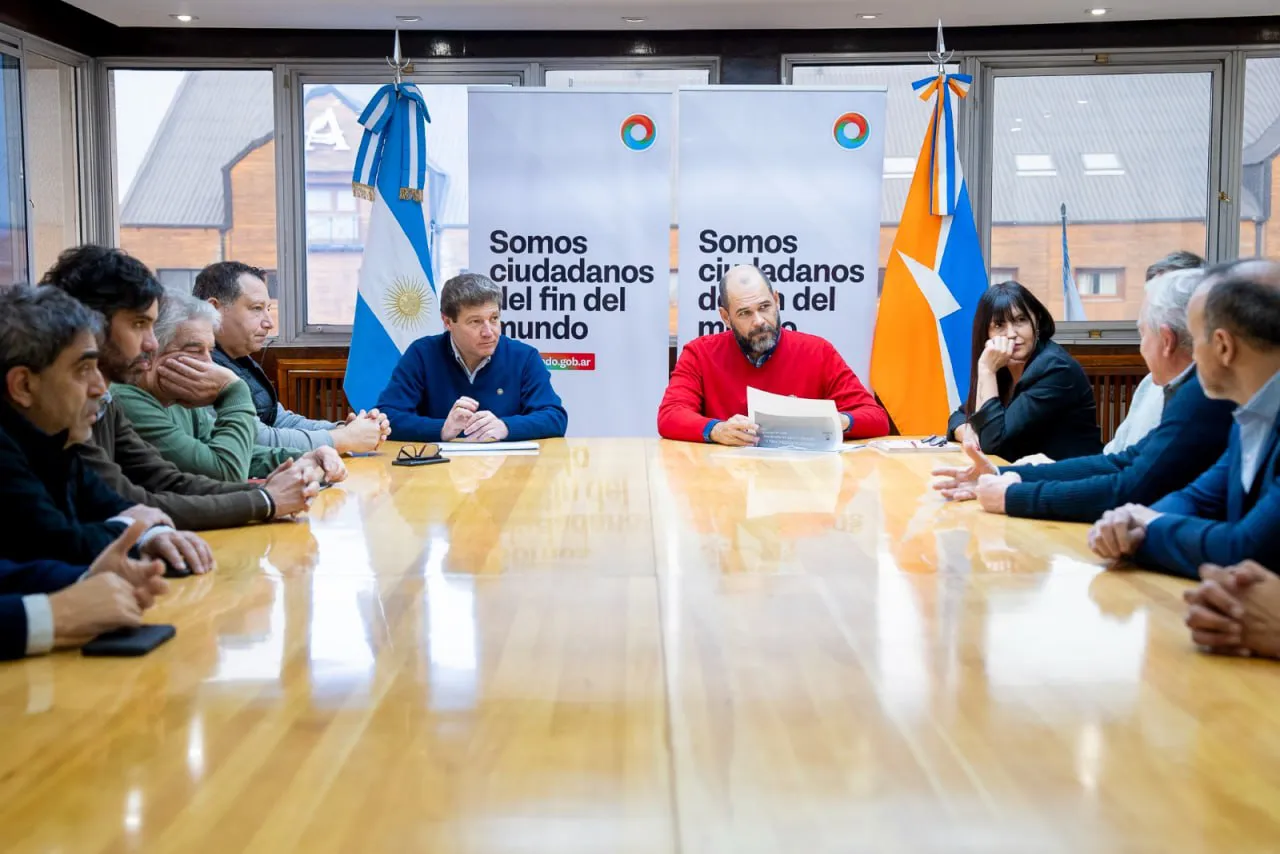 Gobierno Provincial, reunión ADMIRA Y UIF