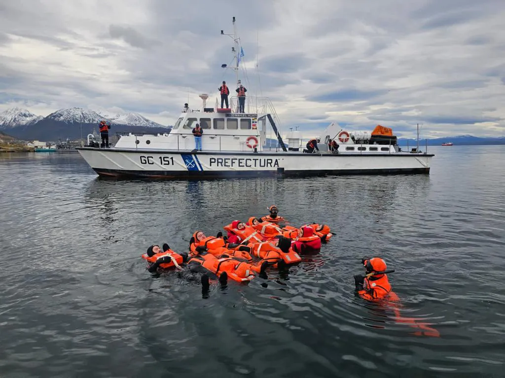 Continúa abierta la inscripción para personal de la Marina Mercante en Tierra del Fuego