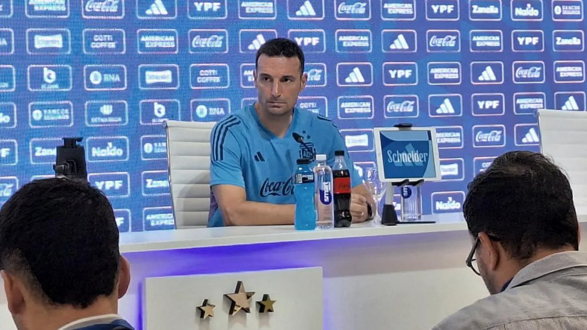 Scaloni conferencia