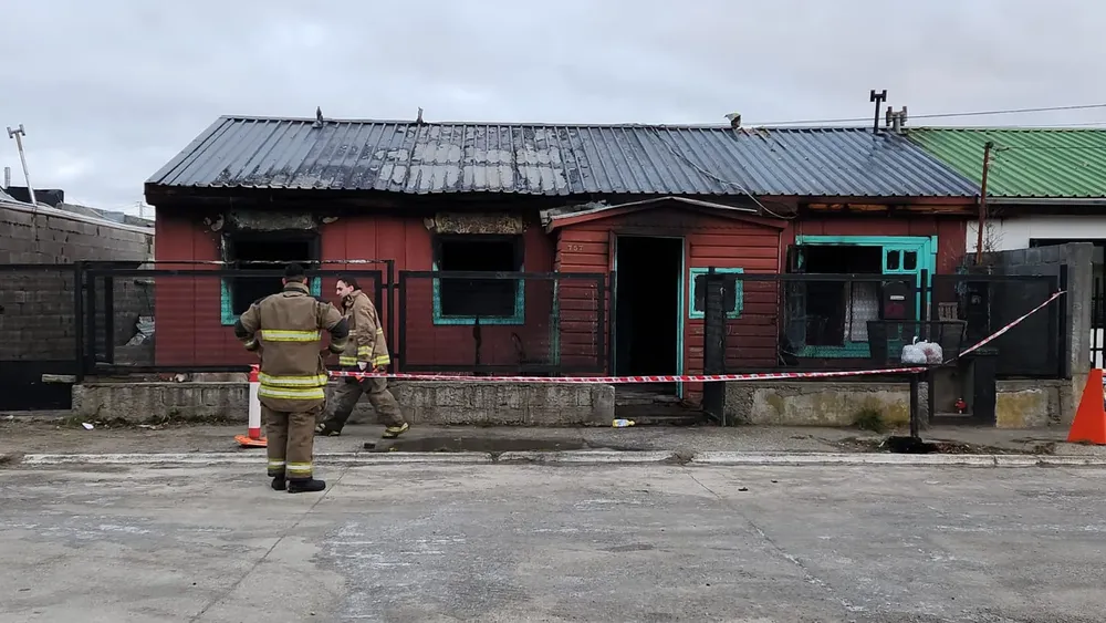 Incendio Angela Vallese y Yugoslavia (1)