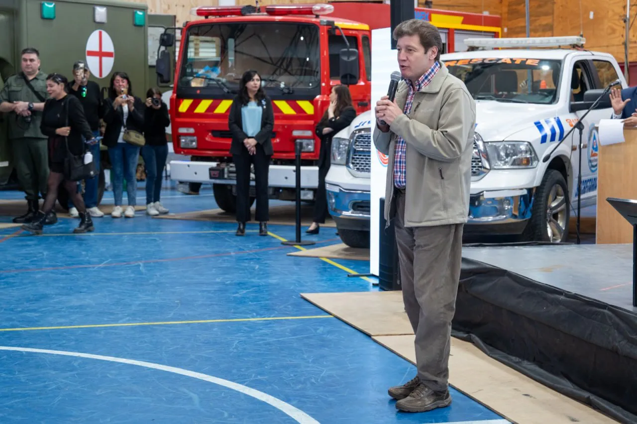 f8fc789f-e989-4c43-8f09-85ee2d08c3cd