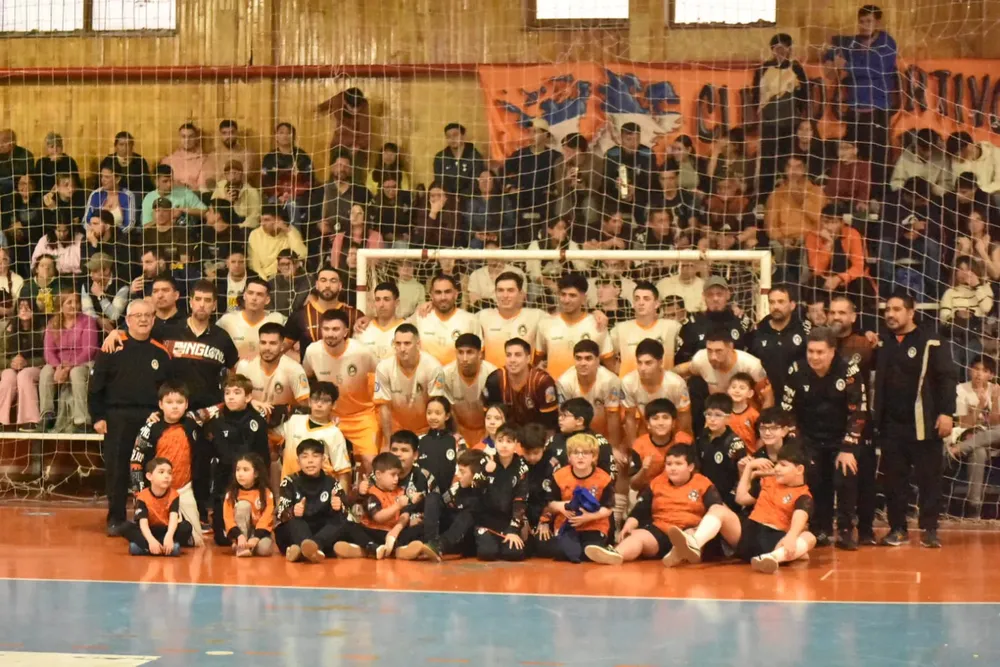 Pinguino campeón CAFS