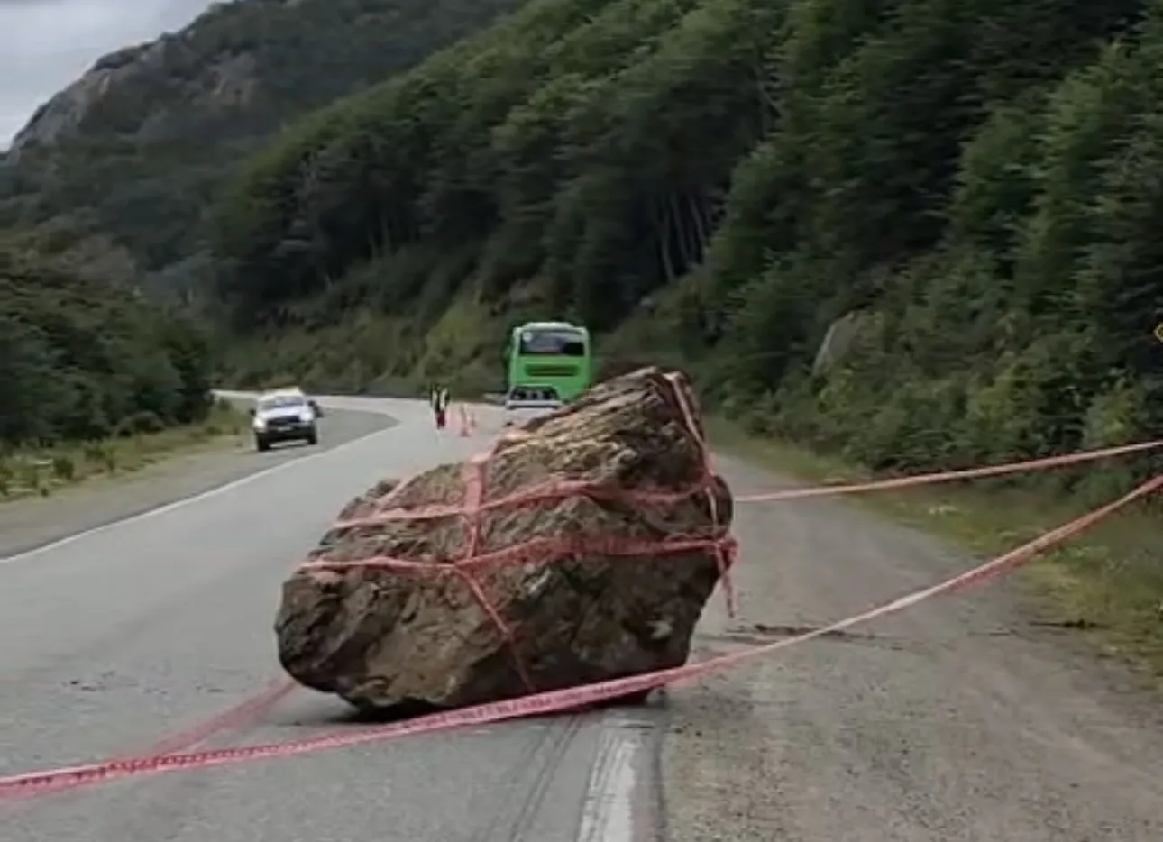 Desprendimiento de roca Monte Olivia