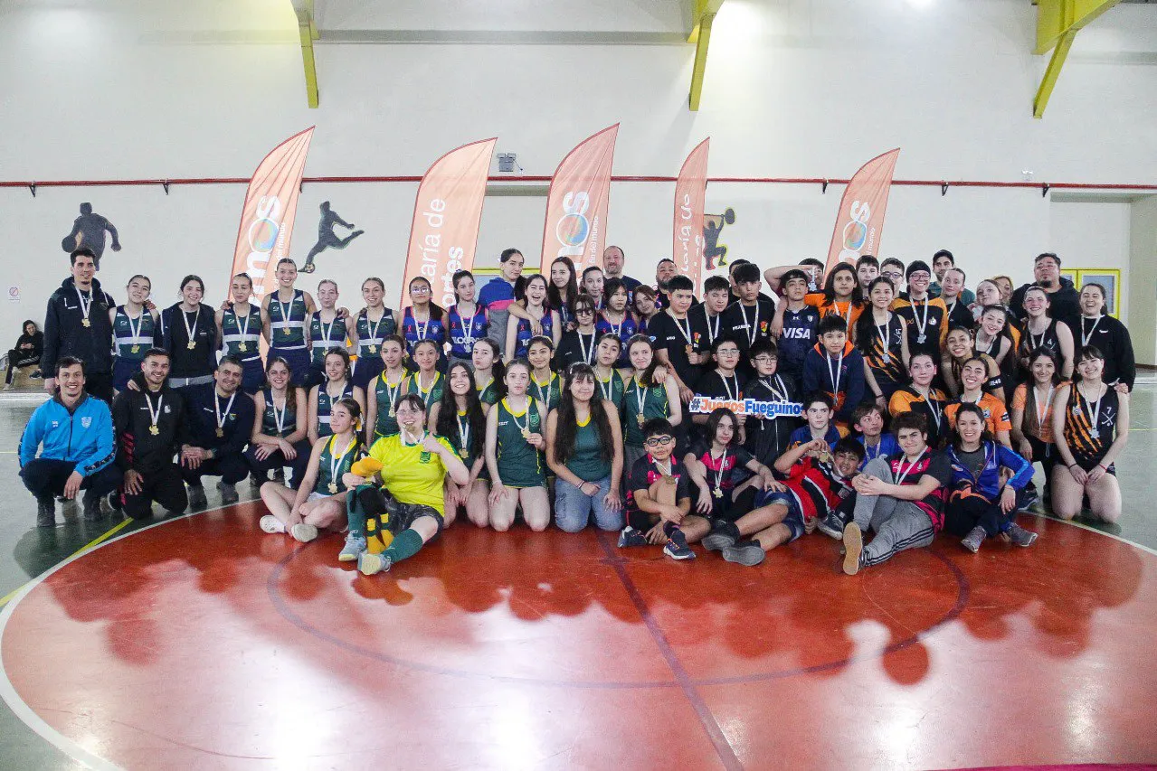 Juego Fueguinos Hockey