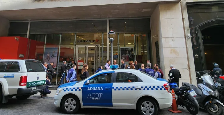 aduana-allanamiento-bancosjpg