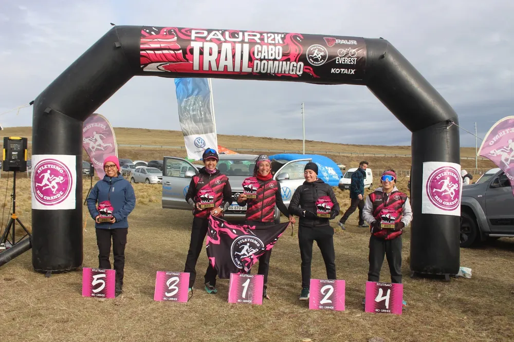 Podio Femenino 12km Paur Servicios