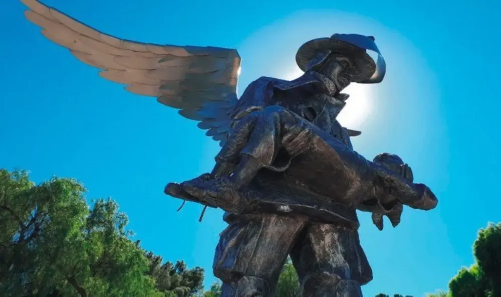 tragedia de los Bomberitos- Monumento