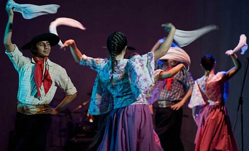 Peña-folklorica-en-rio-ceballos840x510