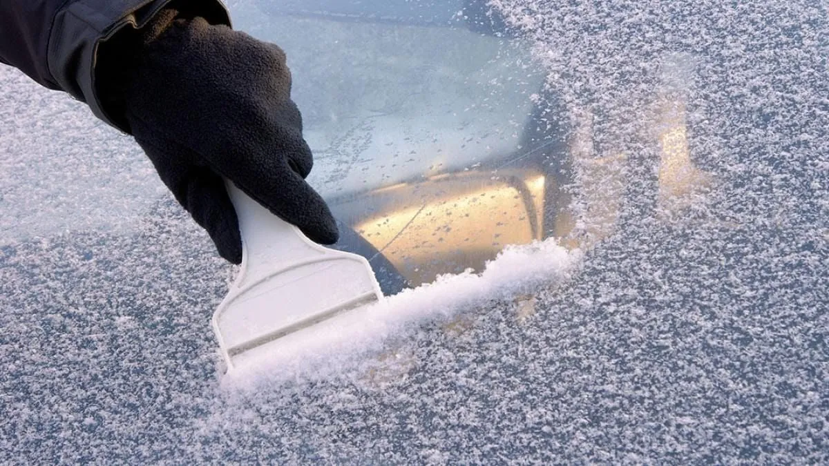 sacar hielo parabrisas 