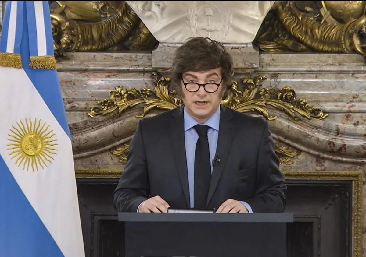Javier MileI Cadena Nacional