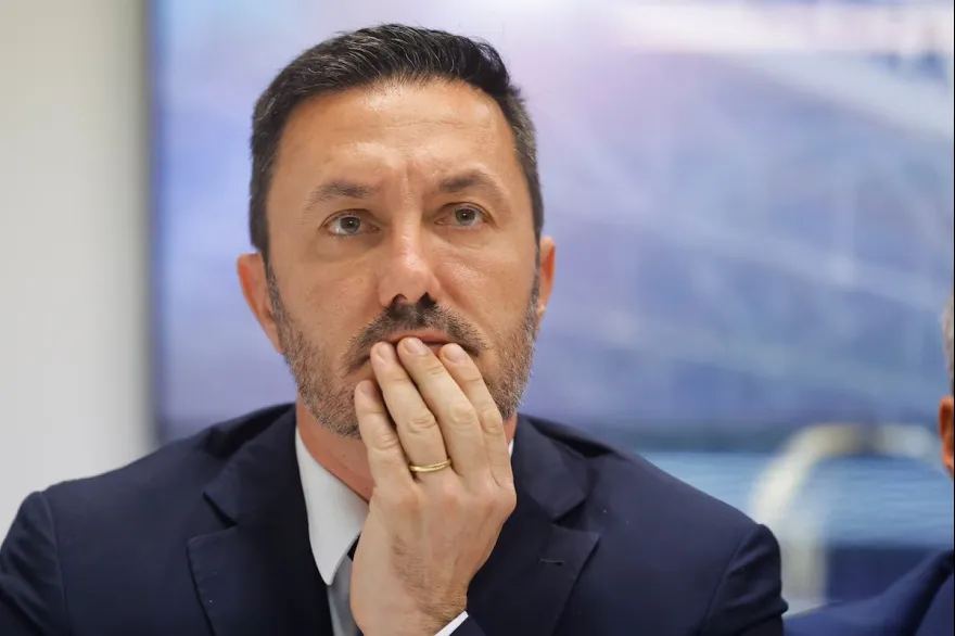 luis petri