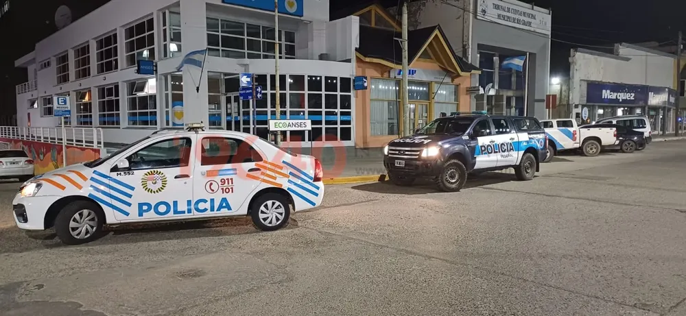 Policía ANSES apuñalado