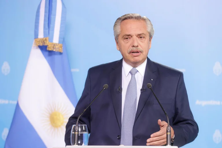Alberto Fernandez 1