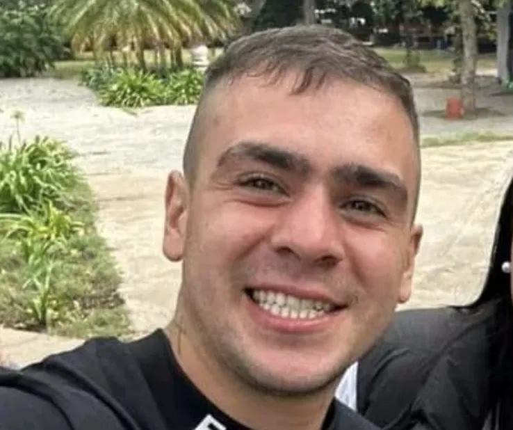 12f0a3c1-6003-4d8f-a54d-16de713a484c