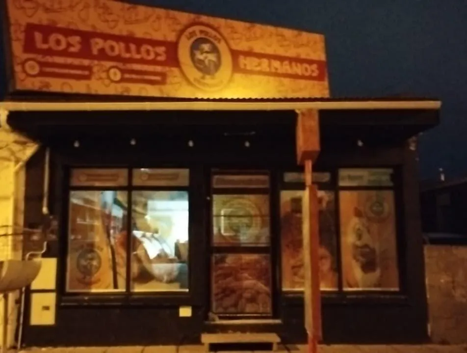 Robo Pollería "Los pollos hermanos"