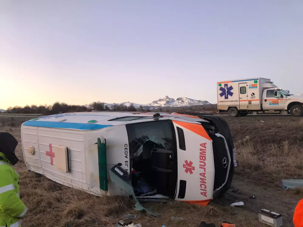 Vuelco Ambulancia Tolhuin