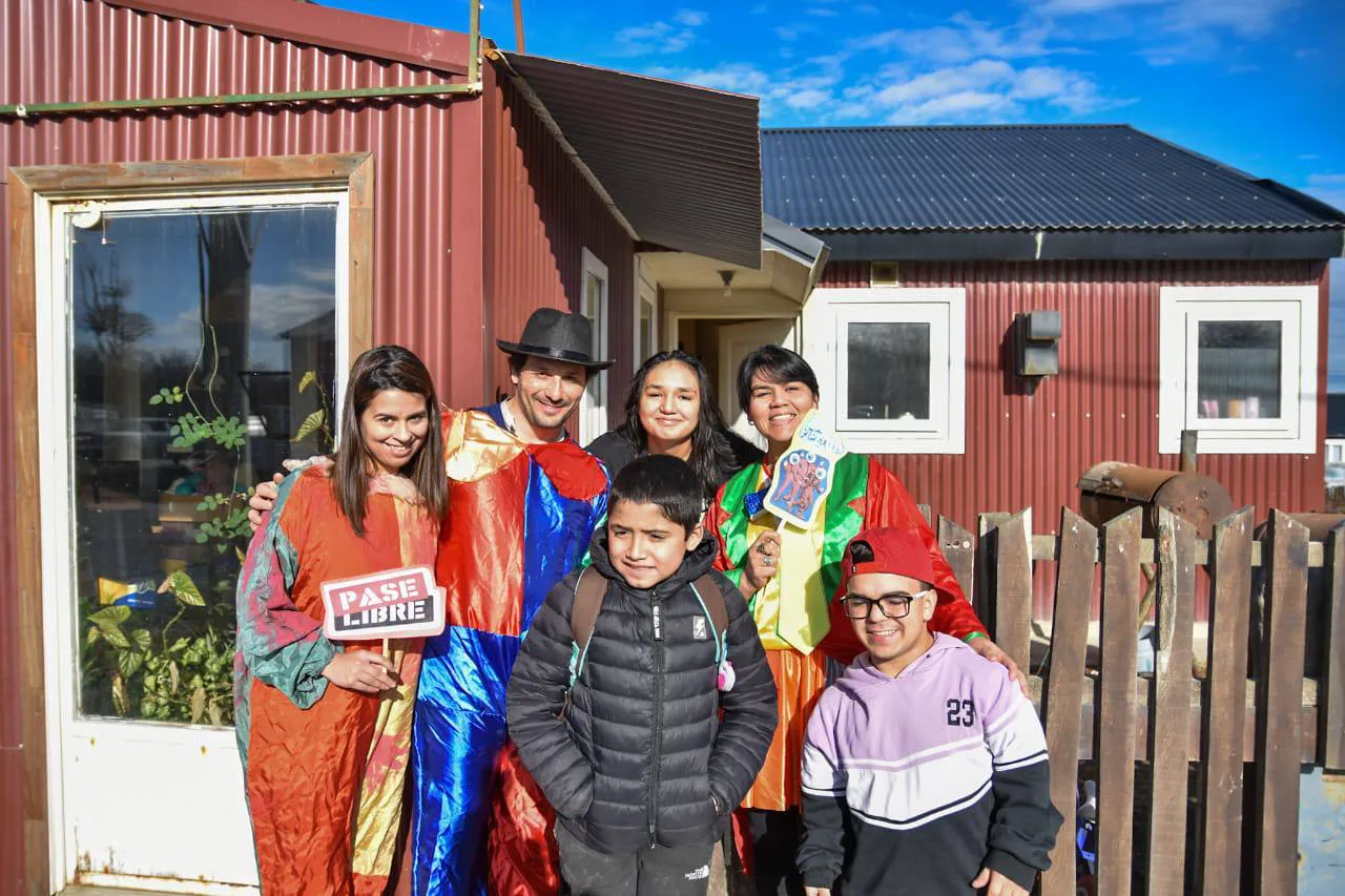 Tolhuin Mes de las Infancias