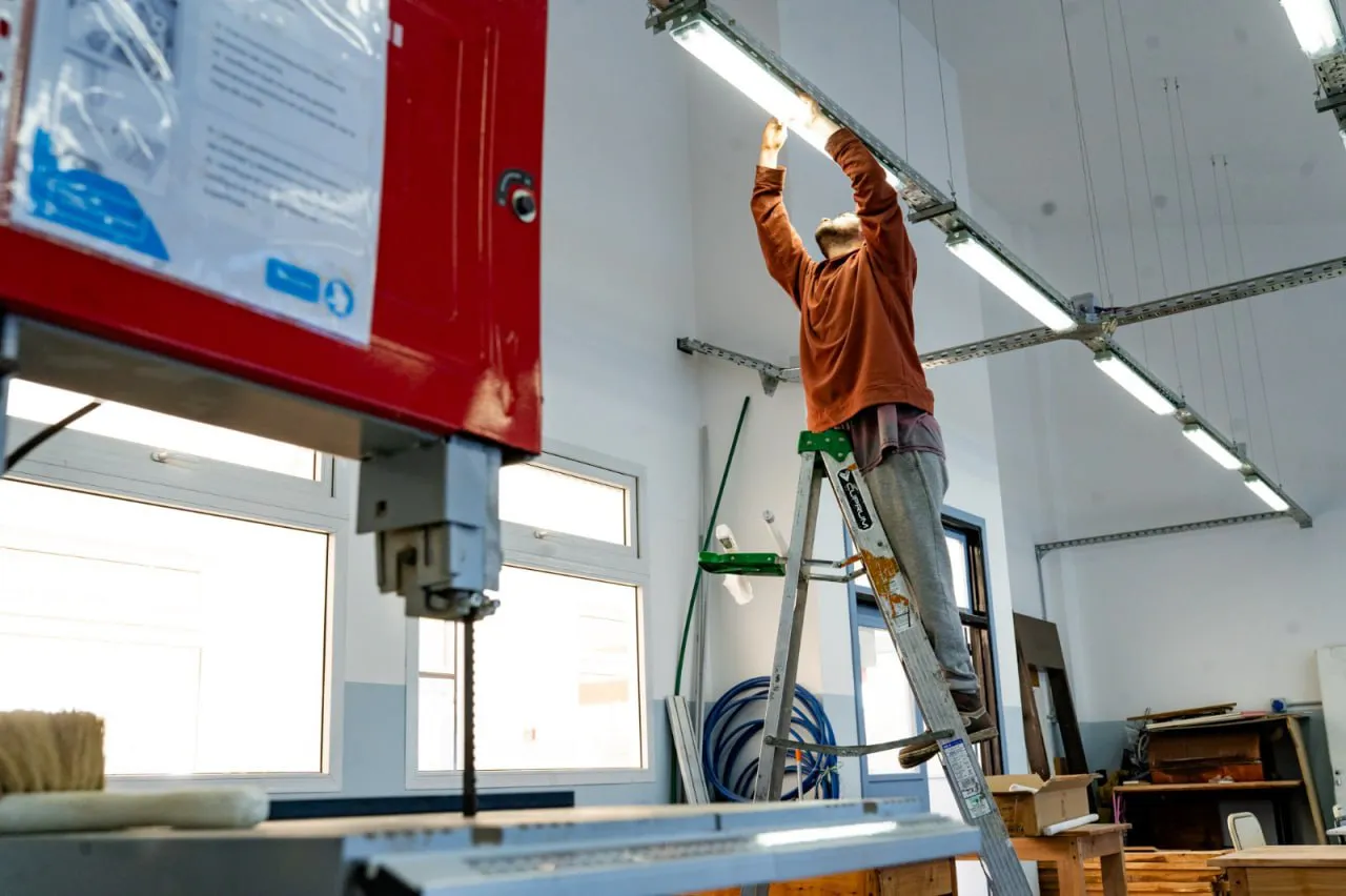 Mantenimiento escuelas (2)