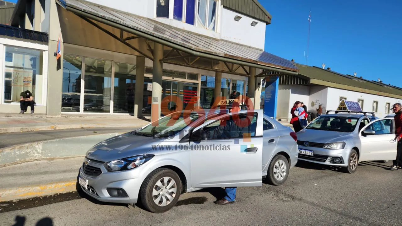 "Somos Entre 50 Y 60 Taxistas Independientes Que Ninguno Trabaja Como UBER"