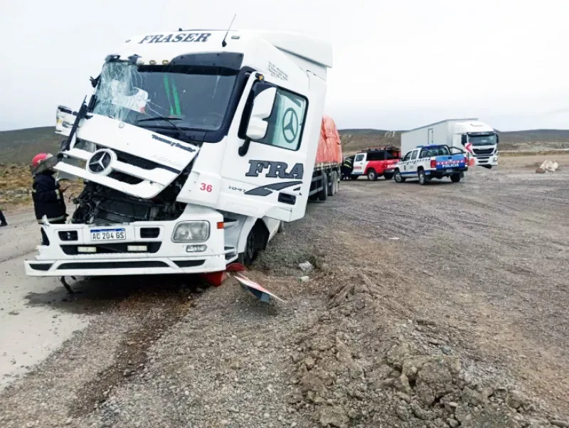 Choque de camiones- Ruta N°3