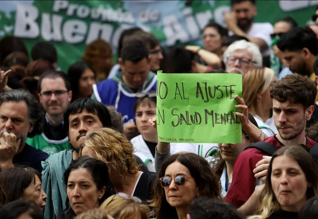 01b0f688-c139-492e-86c8-29217d821c7f