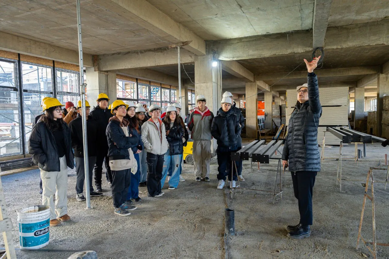 Estudiantes de Escuelas Técnicas obra del Hospital Regional de Ushuaia