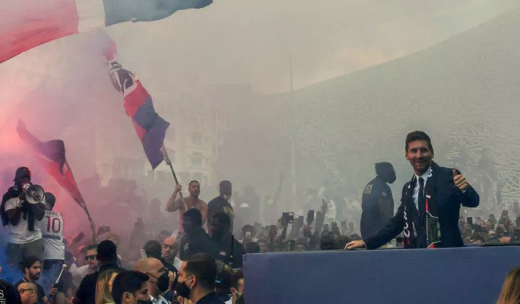 Messi recibimiento PSG