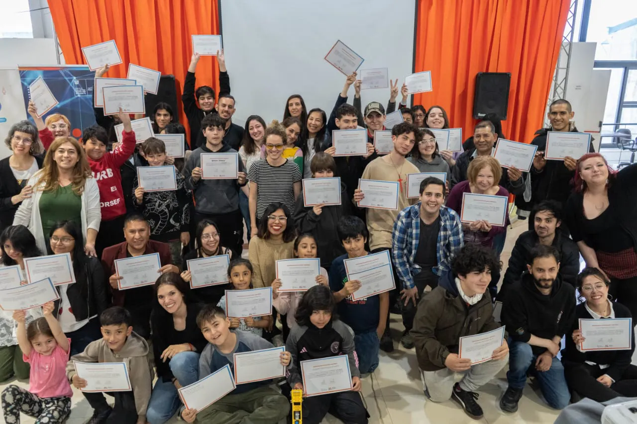 Capacitaciones Polos Creativos- Fábrica de Talentos- Gob