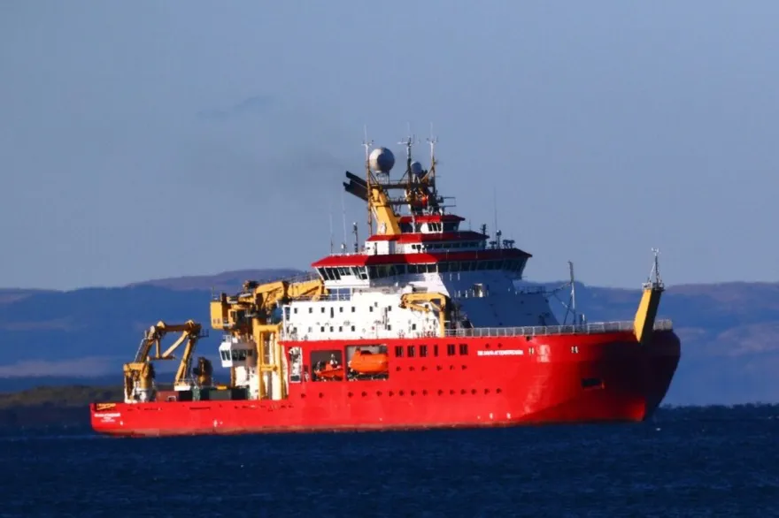rompehielos y buque científico RRS Sir David Attenborough