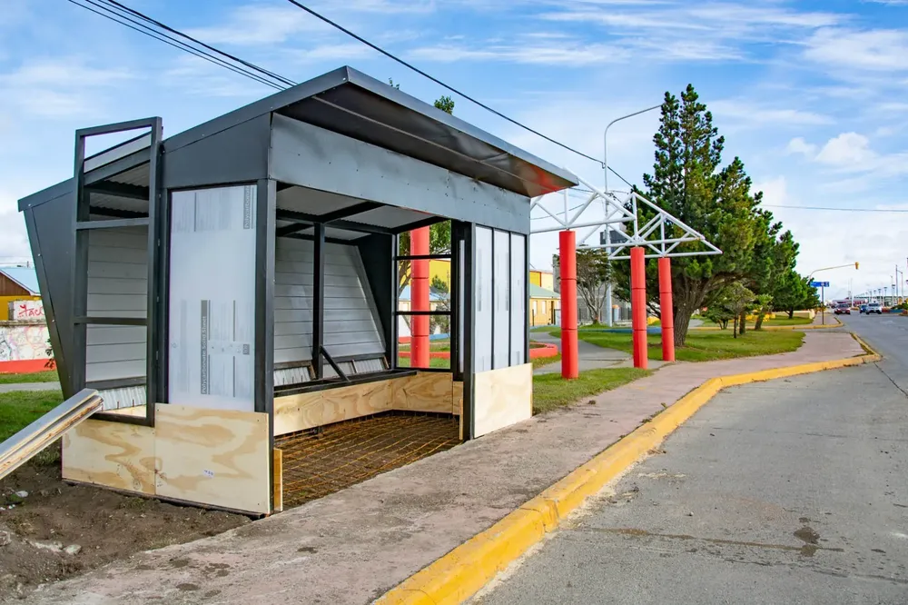 Garita de Colectivo Río Grande (2)