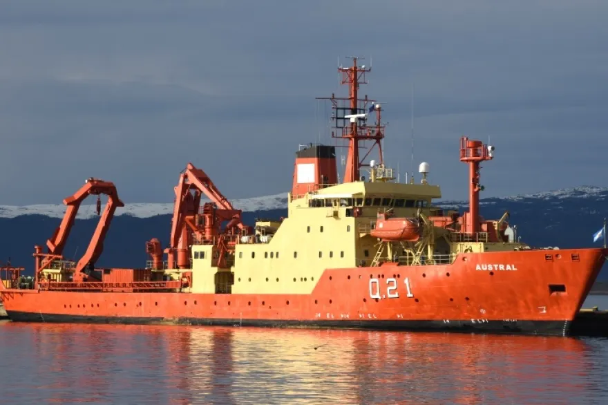 buque “Austral”
