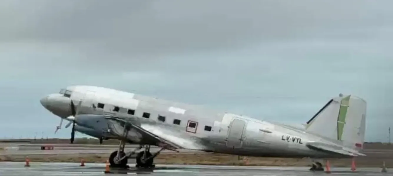 avion Mirgor- Fuerza Aérea