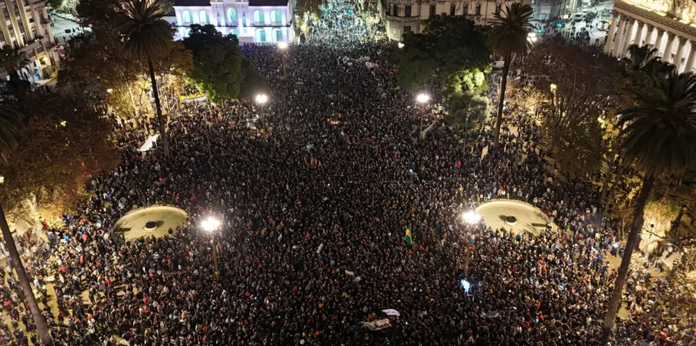 Plaza de mayo despedida indio solari