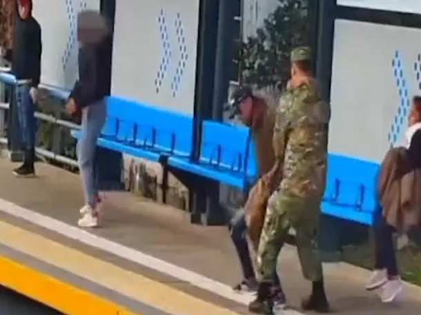 militar-una-mujer-que-era-agredida-su-expareja-estacion-querandi