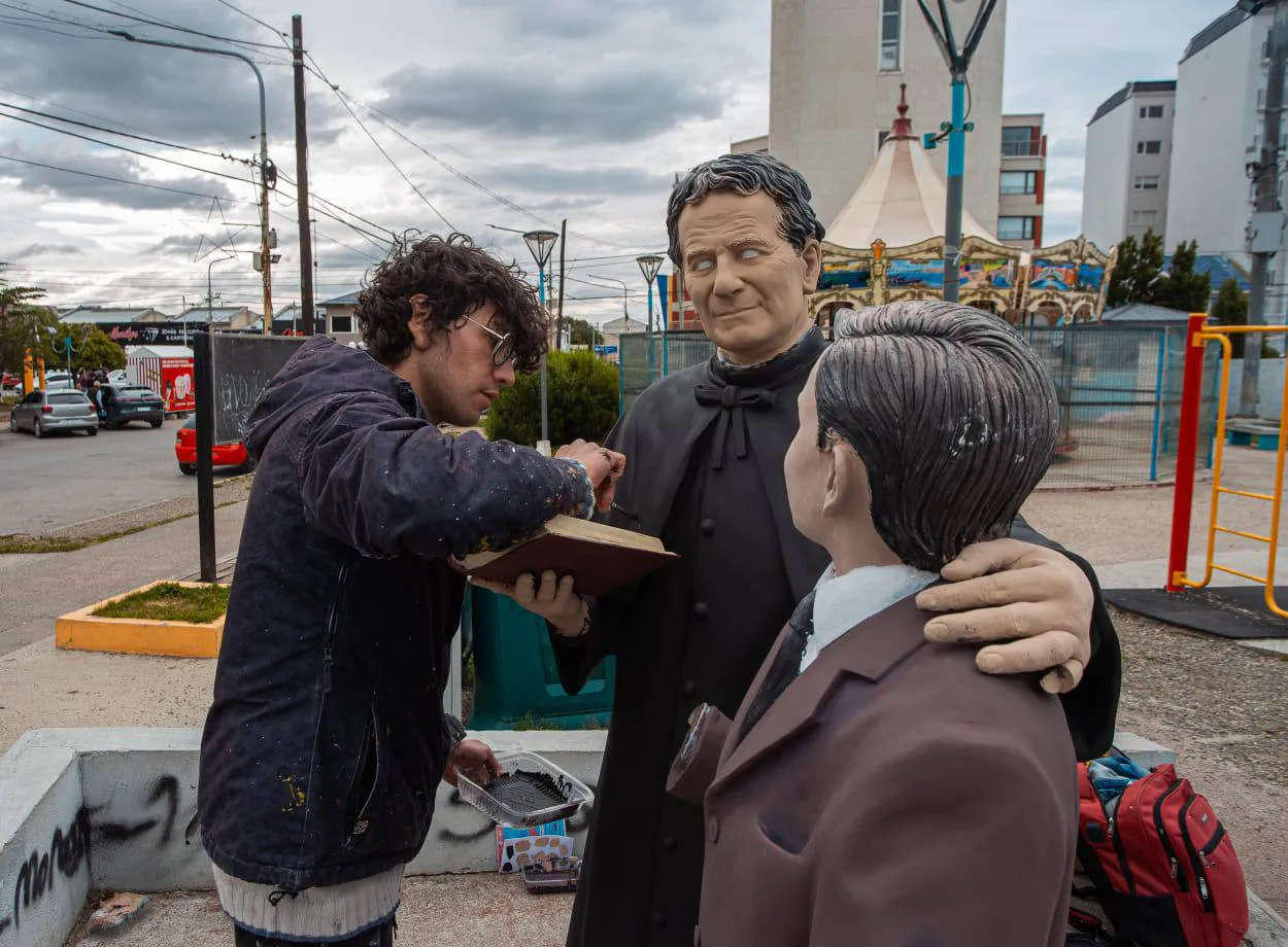 Escultura Don Bosco