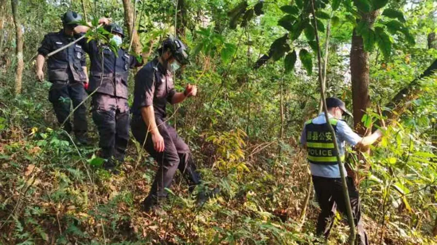 Tareas de rescate avión China