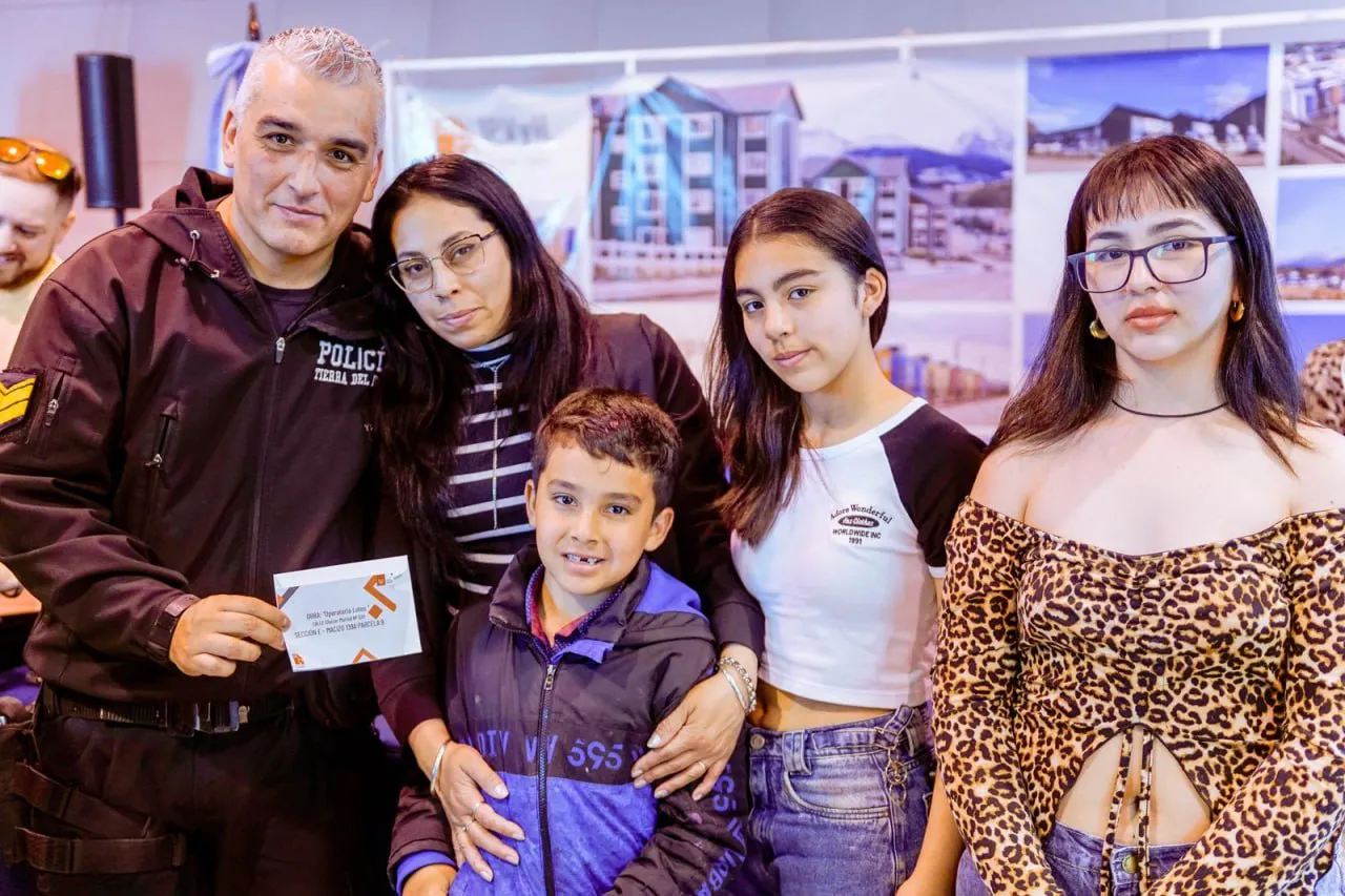 IPV entrega viviendas