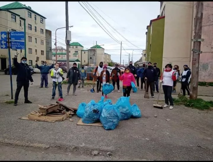 Jornada Limpieza Patios Internos