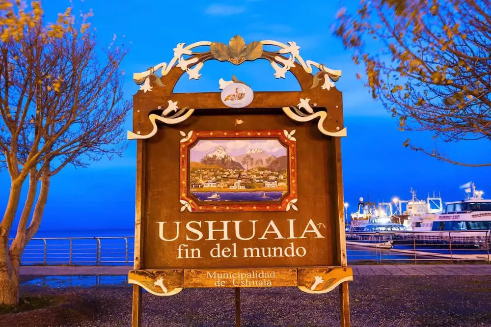 USHUAIA FIN DEL MUNDO